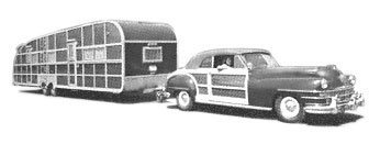 The Shoreland Tandem Town and Country, made by Streamlite, was a great attraction at the 1947-48 Sport & Travel Show in Chicago, Illinois. Designer Donald Hamm styled the thirty-footer to match Chrysler’s Town and Country woodie.