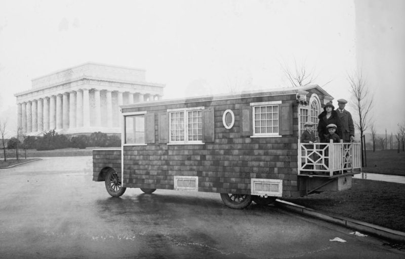 1926 Detroit Family in their Custom Motorhome, traveling to Florida