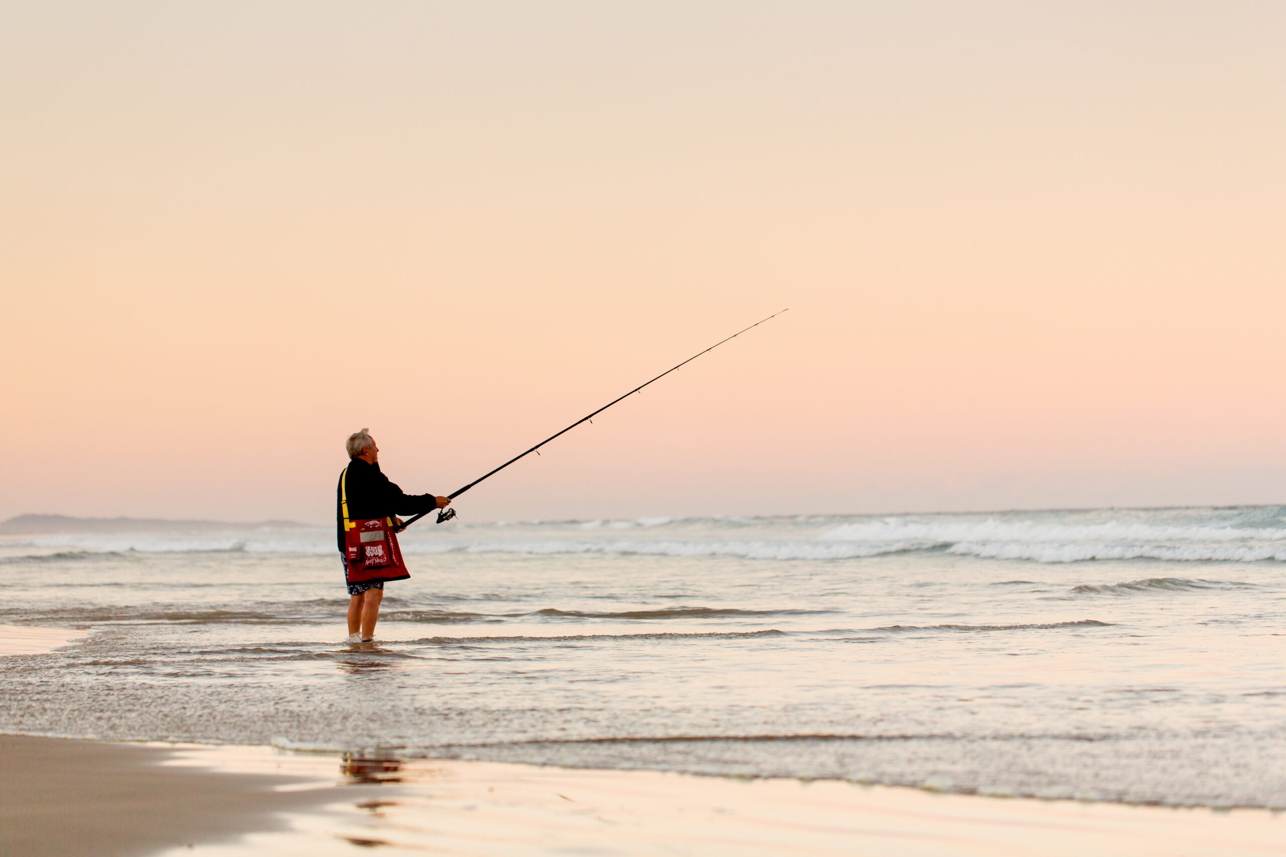 WL - Lifestyle - Location - Beach - Buster - Fishing - 1 - expedia woolgoolga