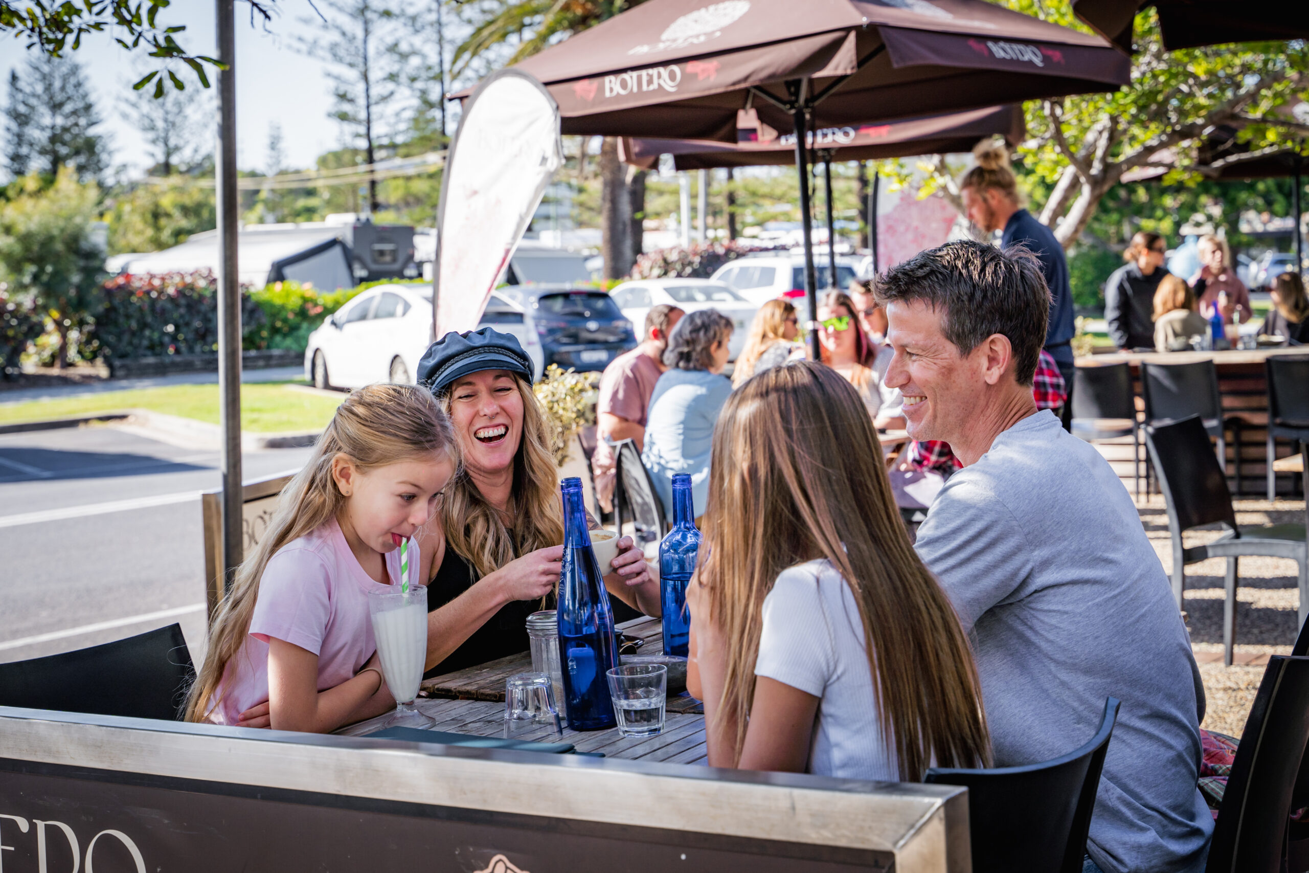 WOOLGOOLGA Cafe